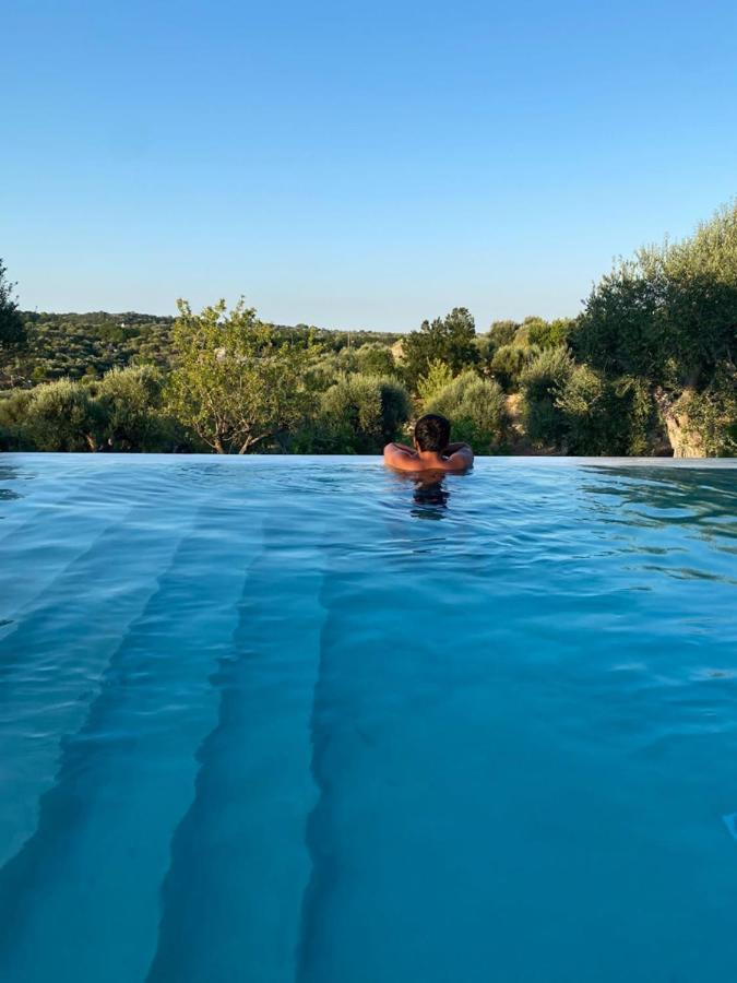 Trulli Cicerali , Trulli Design Con Piscina Panoramica Villa Ostuni Luaran gambar